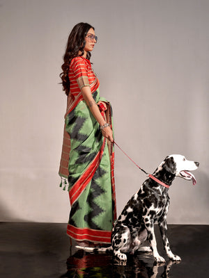 Green Art Silk Saree With Blouse Piece