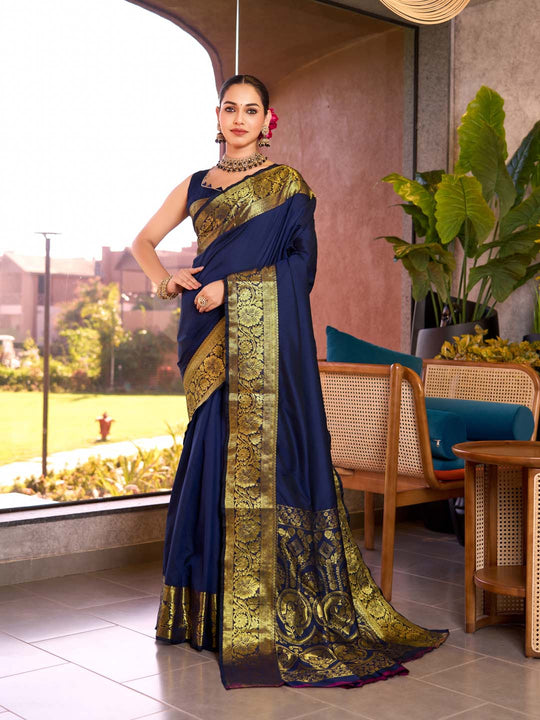 Blue Silk Saree With Blouse Piece Blue Silk Saree With Blouse Piece