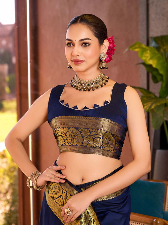 Blue Silk Saree With Blouse Piece Blue Silk Saree With Blouse Piece