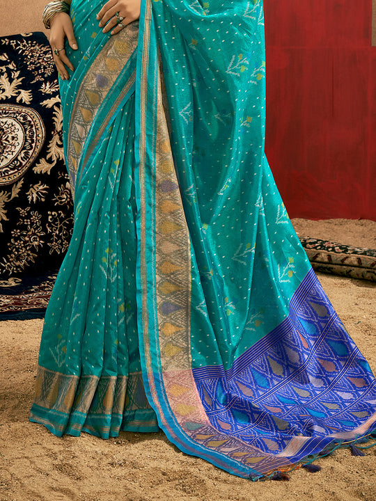 Bottle Green Patola Silk Saree With Blouse Piece Bottle Green Patola Silk Saree With Blouse Piece
