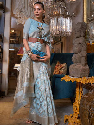 Blue Linen Blend Saree With Blouse Piece