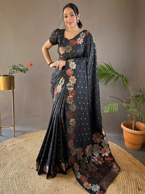 Black Kanjivaram Silk Saree With Blouse Piece