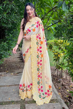 Yellow Georgette Saree With Blouse Piece