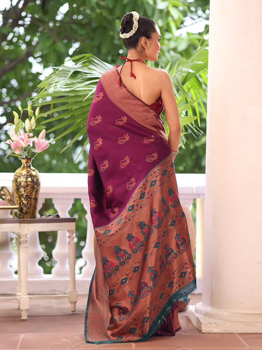 Purple Kanjeevaram Silk Blend Woven Design Zari Saree With Blouse Piece Purple Kanjeevaram Silk Blend Woven Design Zari Saree With Blouse Piece