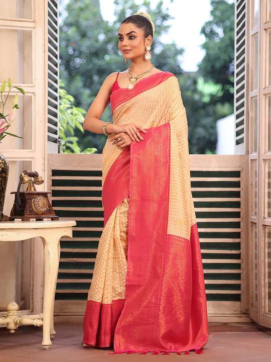 Red Kanjeevaram Silk Blend Woven Design Zari Saree With Blouse Piece Red Kanjeevaram Silk Blend Woven Design Zari Saree With Blouse Piece