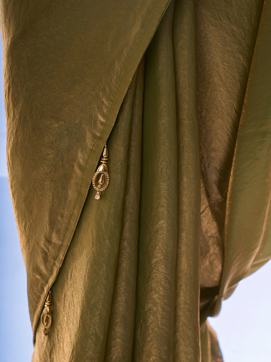 Metallic Organza Saree With Blouse Piece Metallic Organza Saree With Blouse Piece