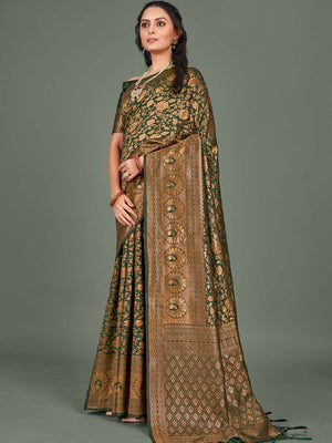 Womens Banarasi Silk Saree With Blouse Piece