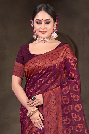 Green Cotton Saree With Blouse Piece