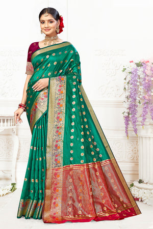 Green Cotton Saree With Blouse Piece