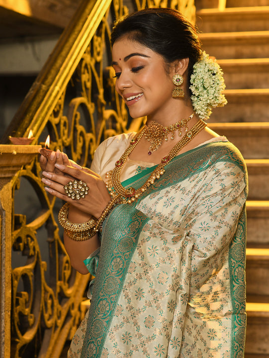 Sea Green Banarasi Silk Saree With Blouse Piece Sea Green Banarasi Silk Saree With Blouse Piece