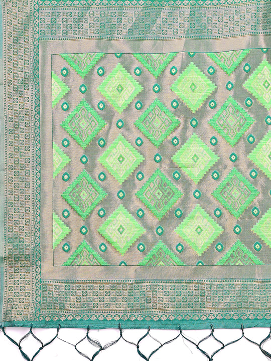 Light Green Linen Cotton Saree With Blouse Piece Light Green Linen Cotton Saree With Blouse Piece