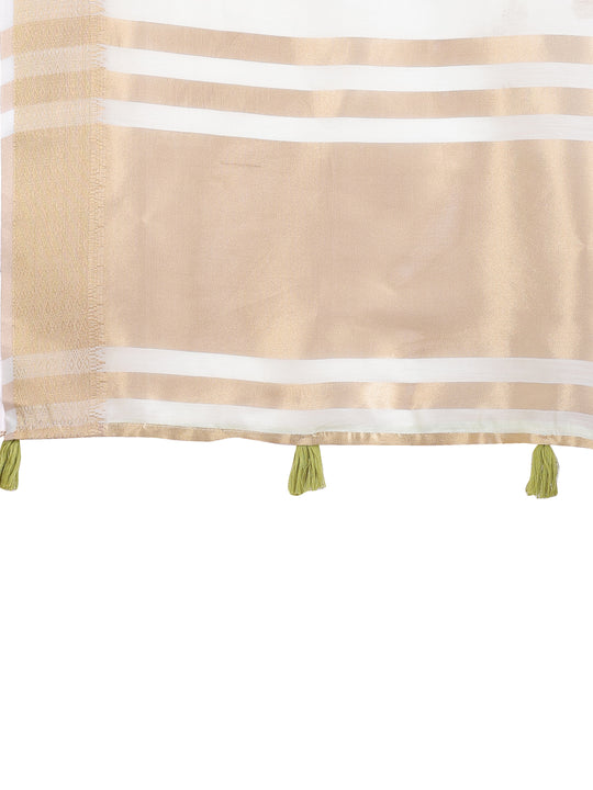 Light Green Cotton Saree With Blouse Piece Light Green Cotton Saree With Blouse Piece