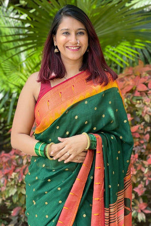 PALLAVI MOHADIKAR in Dark Green Paithani Saree