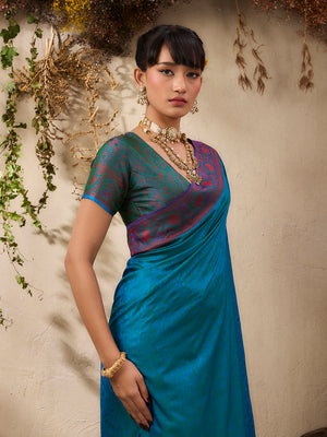 Blue Pure Kanjivaram Weaving Silk Saree With Blouse Piece