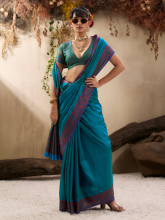 Blue Pure Kanjivaram Weaving Silk Saree With Blouse Piece