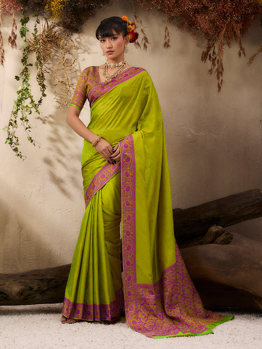 Green Pure Kanjivaram Weaving Silk Saree With Blouse Piece