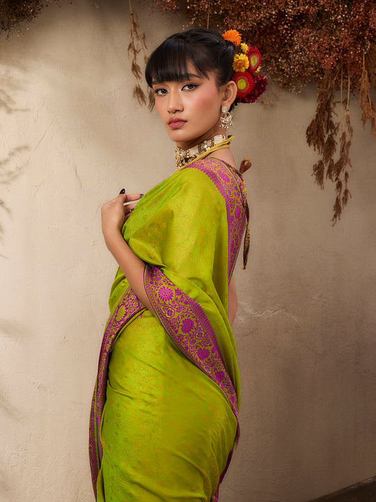 Green Pure Kanjivaram Weaving Silk Saree With Blouse Piece