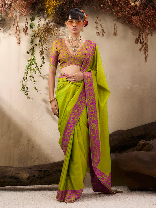 Green Pure Kanjivaram Weaving Silk Saree With Blouse Piece