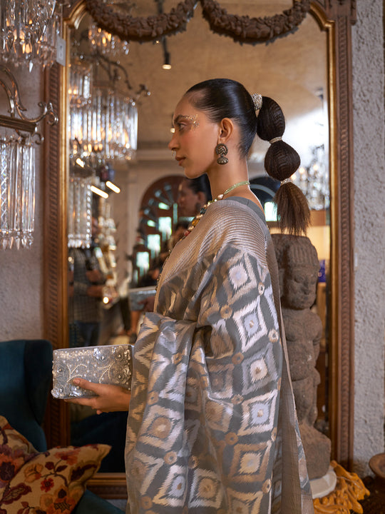 Grey Linen Blend Saree With Blouse Piece