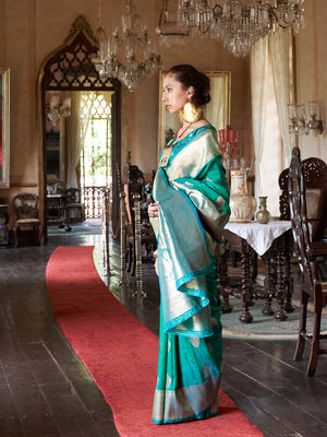 Fern Two-Tone Handloom Weaving Silk Saree With Blouse Piece