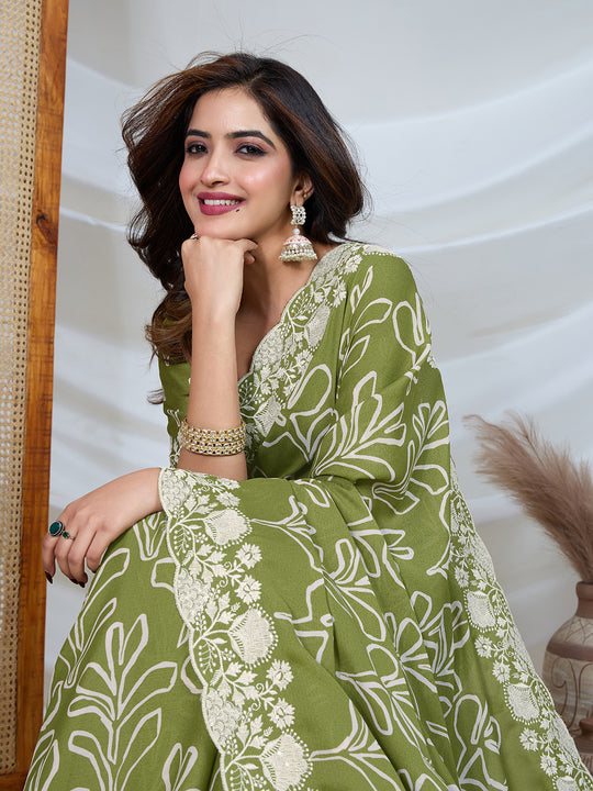 Poly Georgette Geometric Print Saree With Embroidery And Scaloping Work With Unstitched Blouse Piece