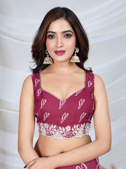 Poly Georgette Geometric Print Saree With Embroidery And Scaloping Work With Unstitched Blouse Piece