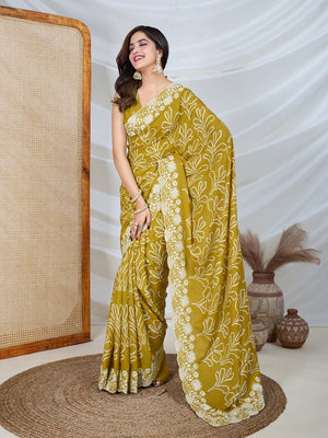 Poly Georgette Geometric Print Saree With Embroidery And Scaloping Work With Unstitched Blouse Piece