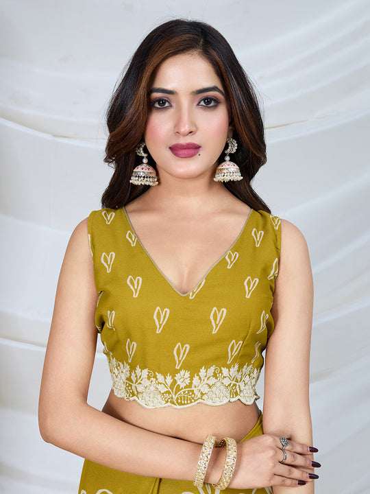 Poly Georgette Geometric Print Saree With Embroidery And Scaloping Work With Unstitched Blouse Piece