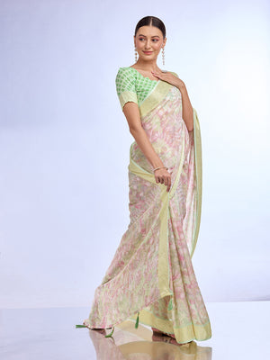 Pista Georgette Saree With Blouse Piece