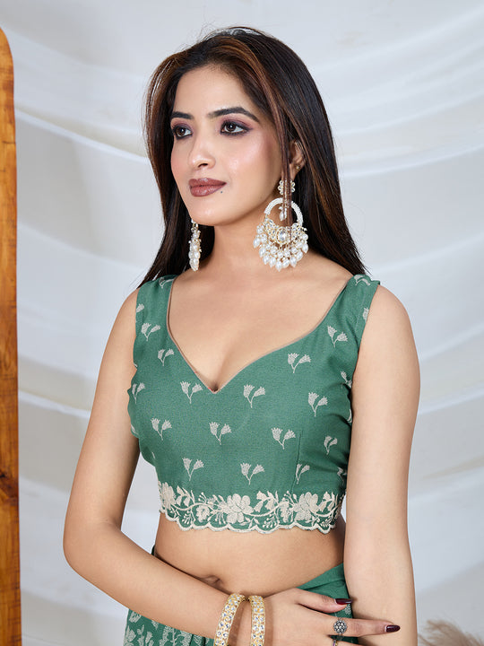 Poly Georgette Geometric Print Saree With Embroidery And Scaloping Work With Unstitched Blouse Piece