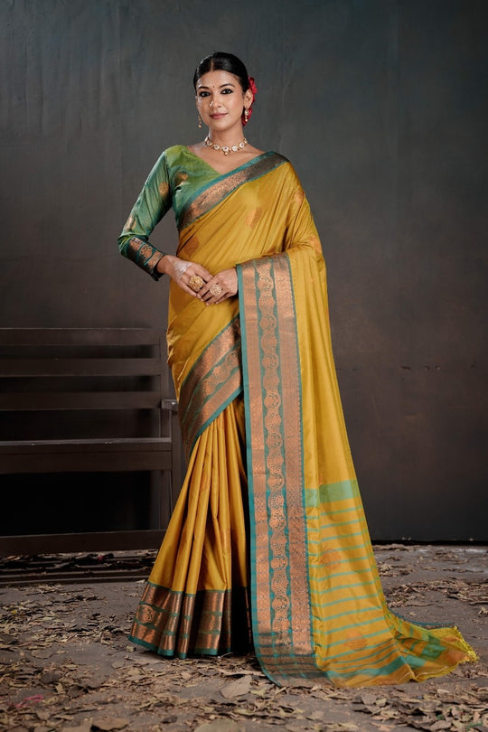 Soft Silk Chitt Palu With Contrast Blouse Weaving Saree