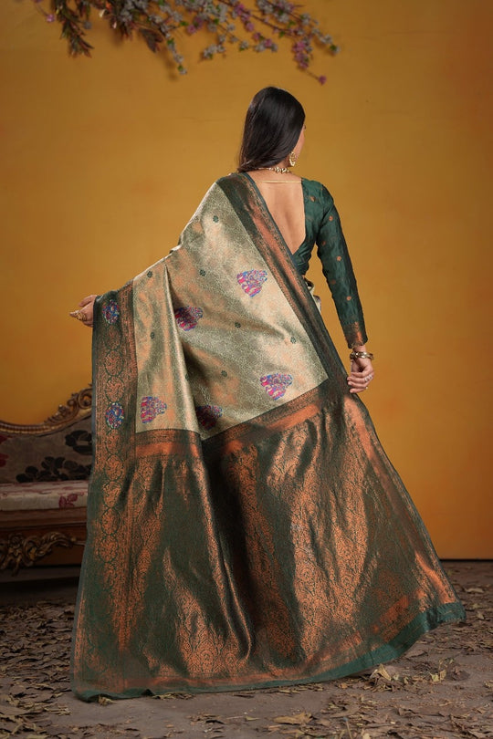Kanjeevaram Silk Rich Palu With Contrast Blouse Weaving Silk Saree