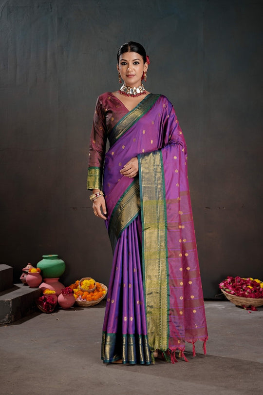 Soft Silk Chitt Palu With Contrast Blouse Weaving Saree
