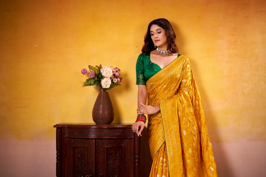 Fancy Dolla Silk Woven Design Work Handloom Silk Saree With Blouse Piece