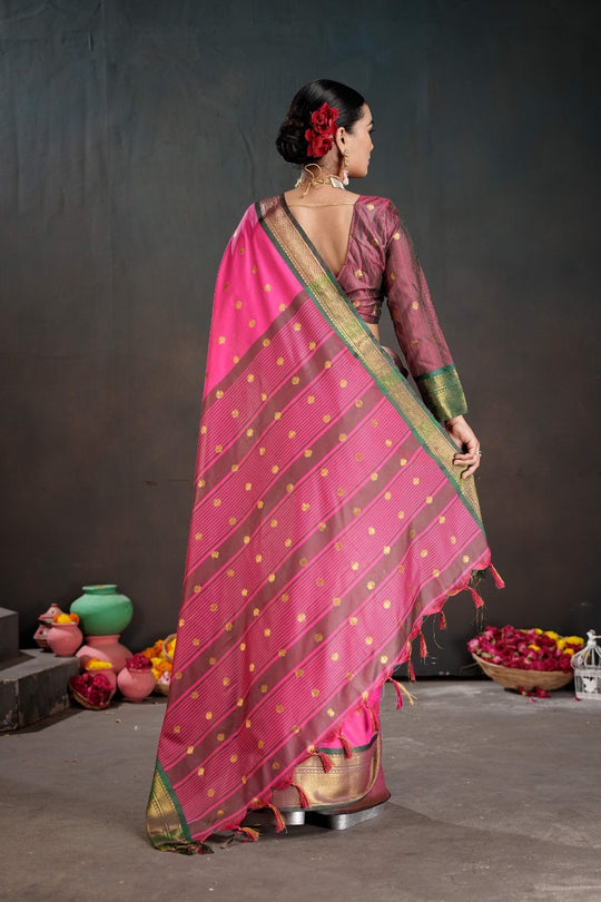 Soft Silk Chitt Palu With Contrast Blouse Weaving Saree