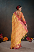 Soft Silk Chitt Palu With Contrast Blouse Weaving Saree