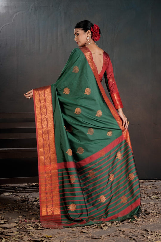 Soft Silk Chitt Palu With Contrast Blouse Weaving Saree