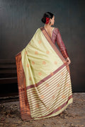 Soft Silk Chitt Palu With Contrast Blouse Weaving Saree
