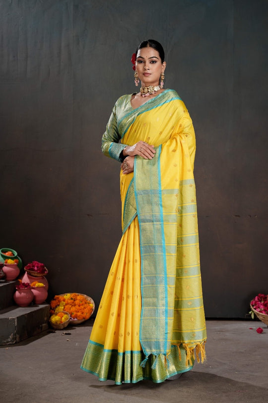 Soft Silk Chitt Palu With Contrast Blouse Weaving Saree