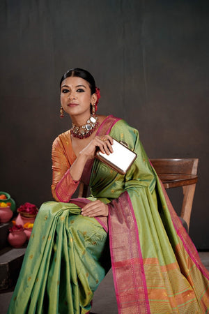 Soft Silk Chitt Palu With Contrast Blouse Weaving Saree