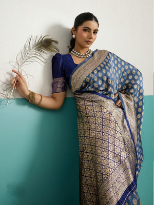 Running Contrast Blouse With Sleeve Patta Banarasi Silk Saree