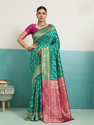 Running Contrast Blouse With Sleeve Patta Banarasi Silk Saree
