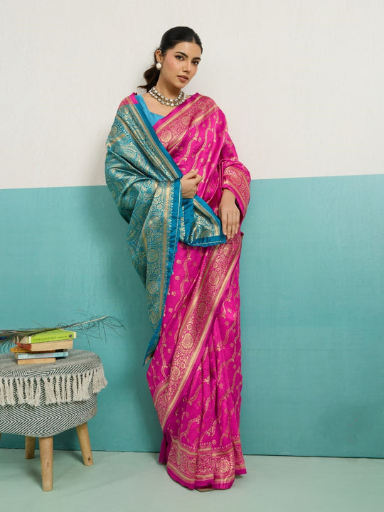 Running Contrast Blouse With Sleeve Patta Banarasi Silk Saree