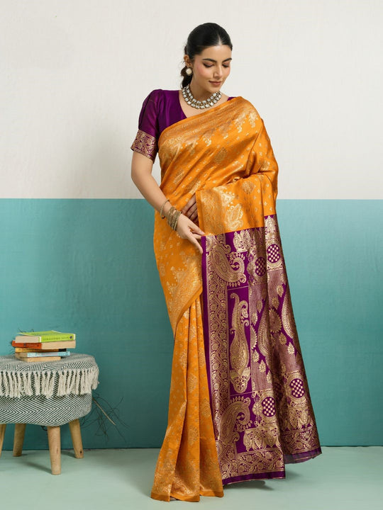 Running Contrast Blouse With Sleeve Patta Banarasi Silk Saree