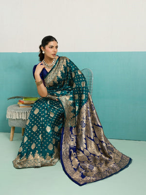 Running Contrast Blouse With Sleeve Patta Banarasi Silk Saree