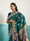 Running Contrast Blouse With Sleeve Patta Banarasi Silk Saree