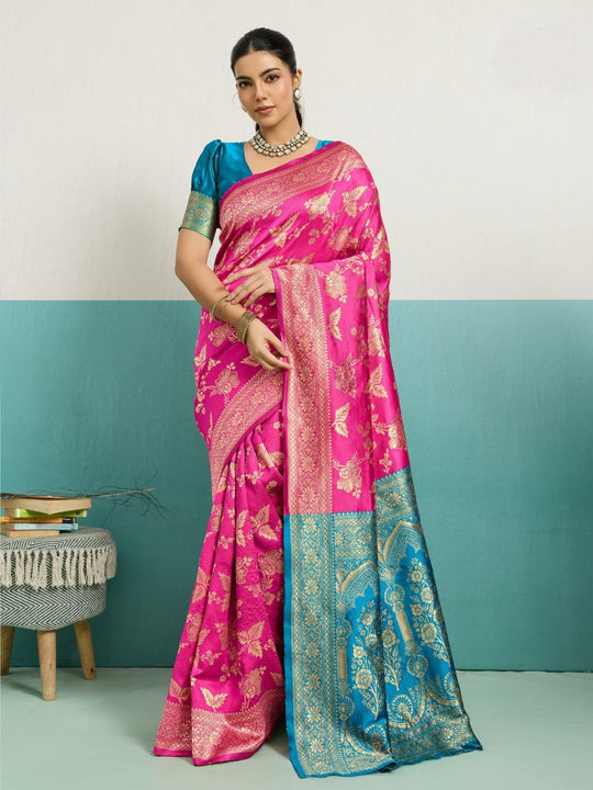 Running Contrast Blouse With Sleeve Patta Banarasi Silk Saree