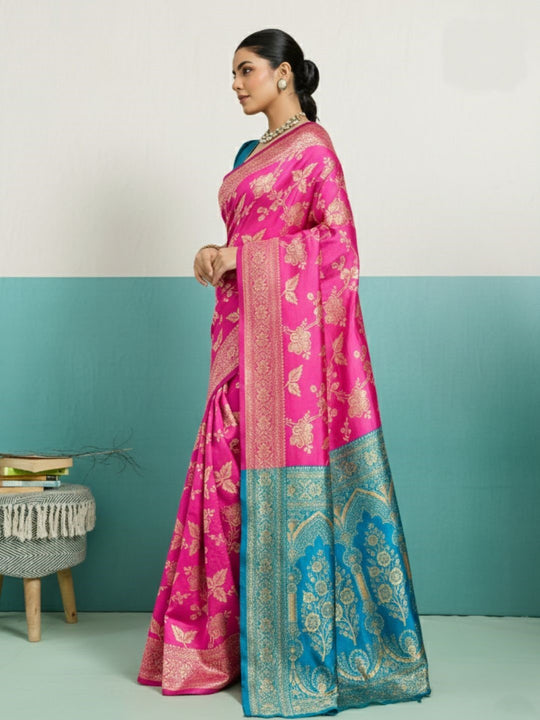 Running Contrast Blouse With Sleeve Patta Banarasi Silk Saree