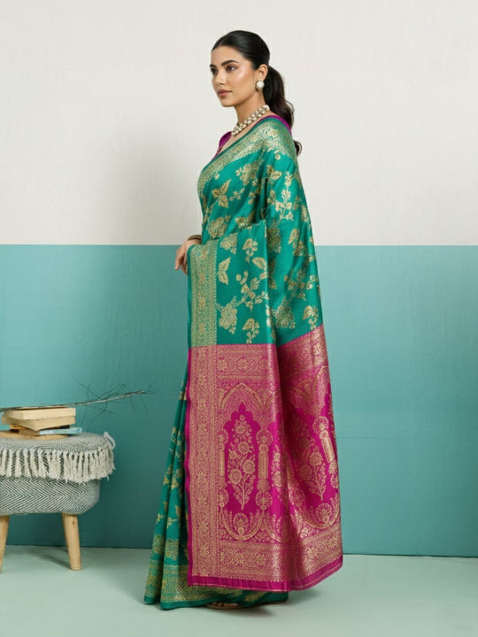 Running Contrast Blouse With Sleeve Patta Banarasi Silk Saree