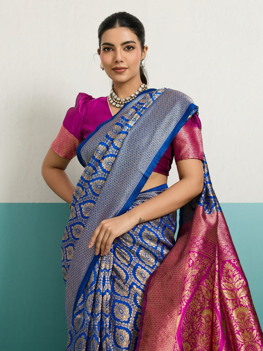 Running Contrast Blouse With Sleeve Patta Banarasi Silk Saree